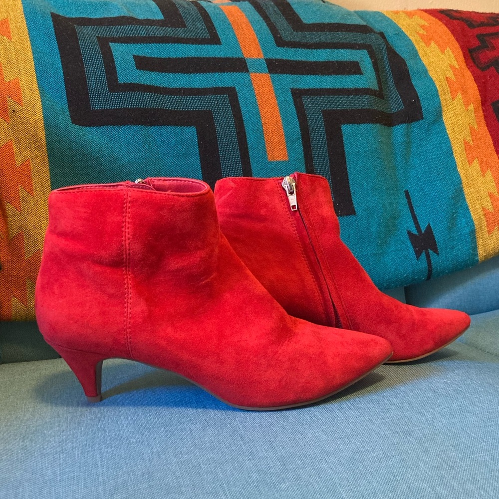 Steve Madden Red Suede Booties 7.5